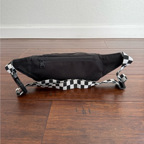 Vans Burma II fanny pack in black check - Picture 8 of 8
